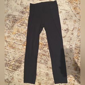 Lululemon sz 4 crop leggings